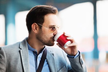 İşadamı demiryolu İstasyonu