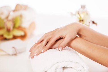 İyi manikürlü tırnaklar. Kavram kapatın.