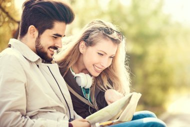 Dışarı zevk çift