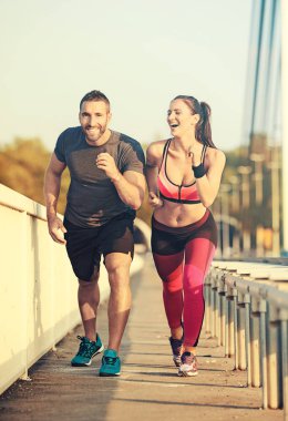 Mutlu çift egzersiz