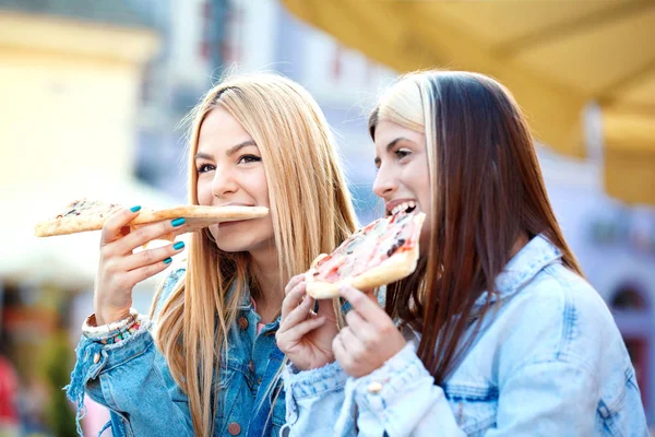 Vrouwen hebben plezier — Stockfoto