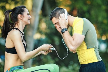 Mutlu çift egzersiz