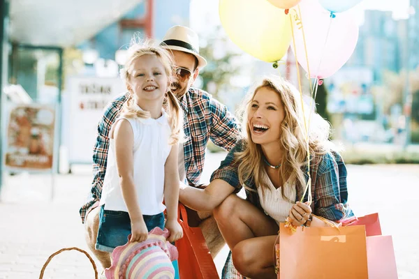 Aile zaman alışveriş