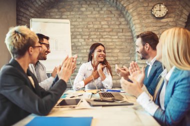 İş adamları bir toplantı