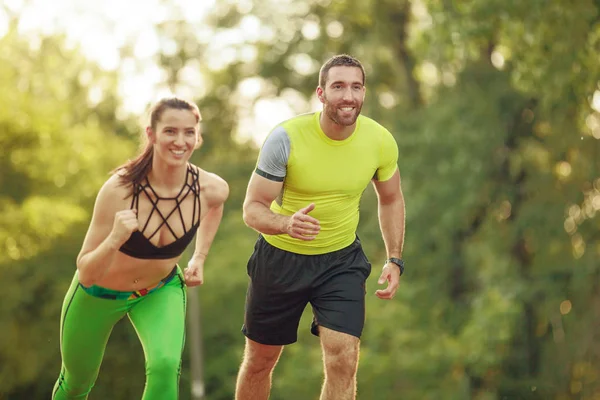 Mutlu çift egzersiz