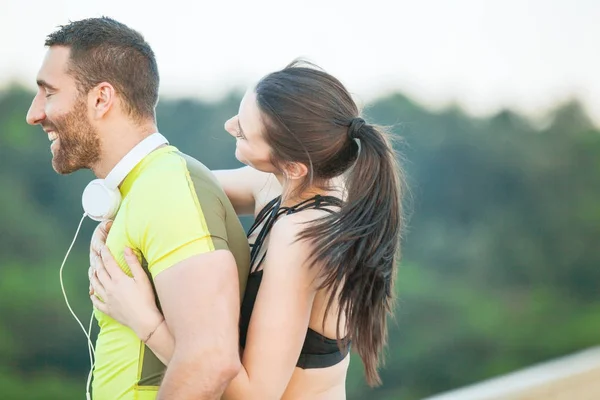 행복 한 커플 운동 — 스톡 사진