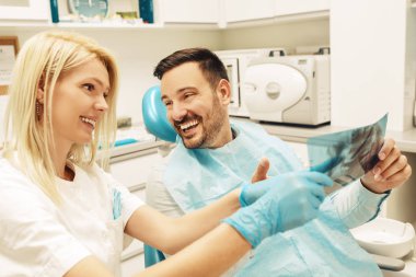 diş hekimi, genç adam