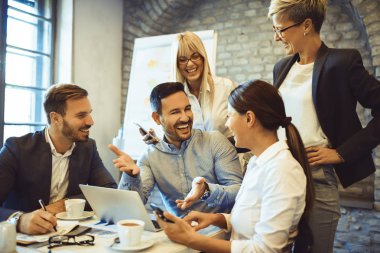 İş adamları bir toplantı