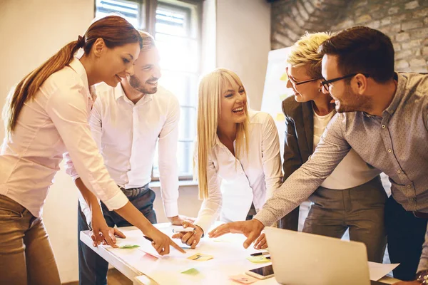 Reunión de trabajo en equipo — Foto de Stock