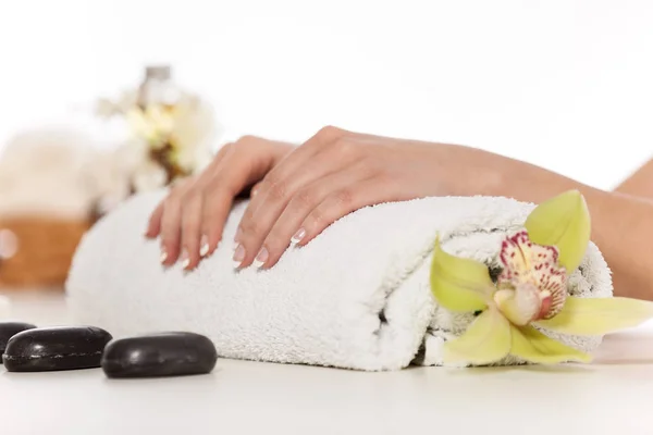 Manicura francesa. Unhas bem cuidadas . — Fotografia de Stock