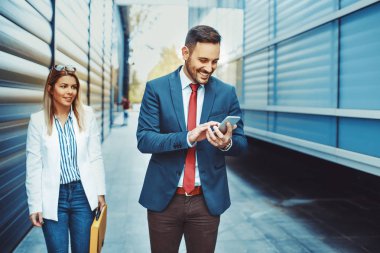 kahve olan iş adamları