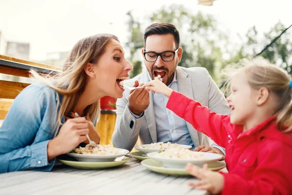 Family enjoying pasta — Stock Photo, Image