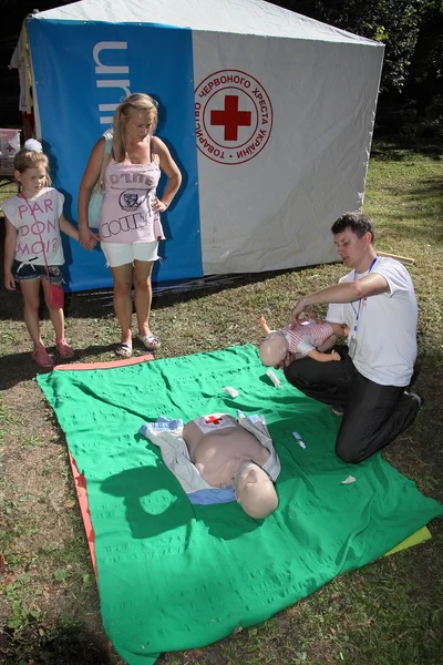 Товариство Червоного Хреста подія в Харкові — стокове фото