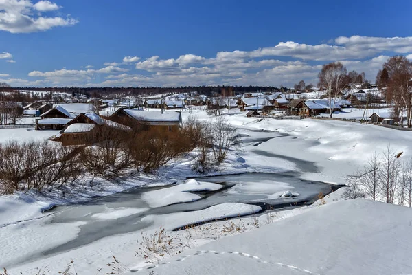 Bella Vista Invernale Del Villaggio Innevato Nella Parte Settentrionale Della — Foto Stock