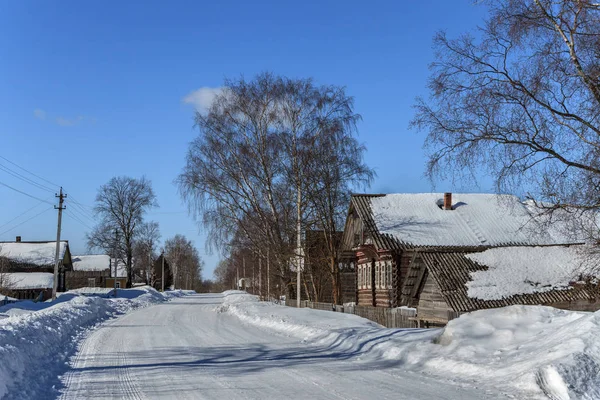 Bella Vista Del Villaggio Invernale Nella Regione Settentrionale Della Russia — Foto Stock