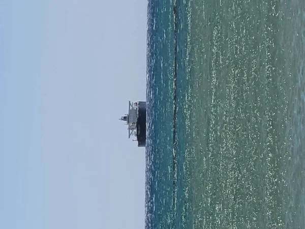 Barca Nel Mare Della Baia Larnaca — Foto Stock