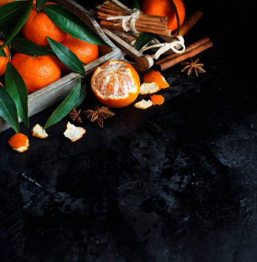 Mandalina ve baharatlar