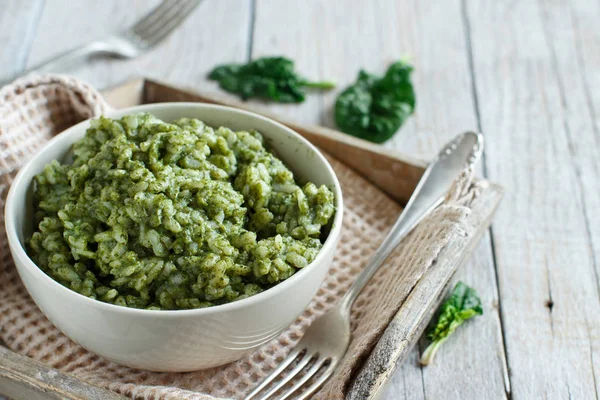 Risotto con crema de espinacas — Foto de Stock