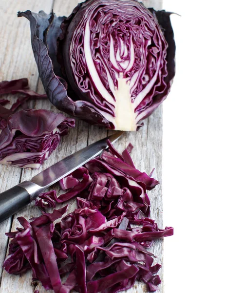 Red cabbage with a knife — Stock Photo, Image