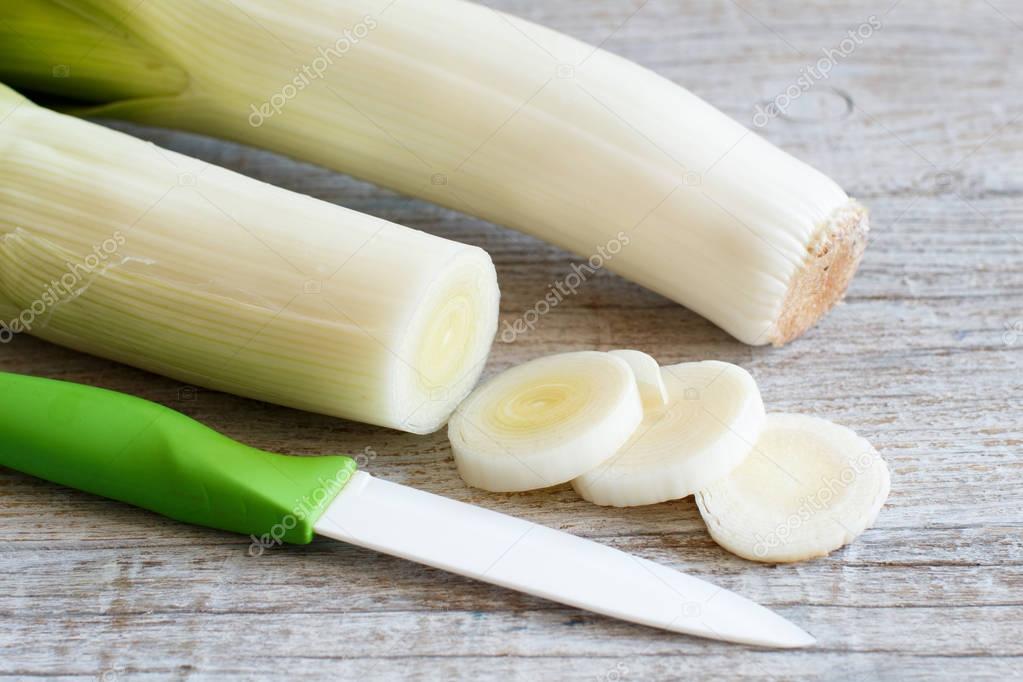 Fresh leeks whole and sliced