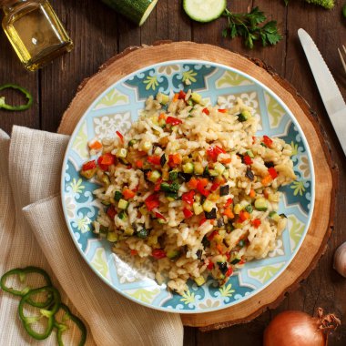 Risotto ile sebze Üstten Görünüm