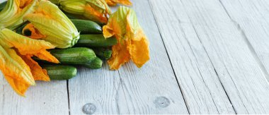 kabak ve kabak çiçekleri 