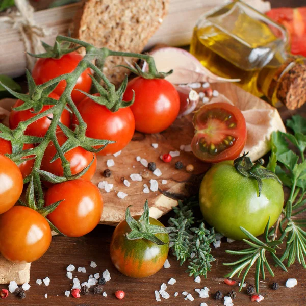 Italian cooking ingredients — Stock Photo, Image