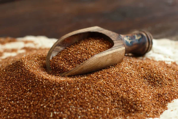 Pişmemiş teff tahıl yığını 