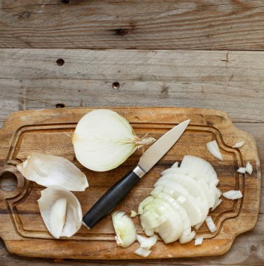 Taze çiğ beyaz soğan 