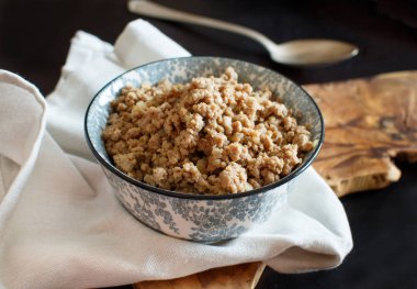 Zemin veya bir kase kıyılmış et