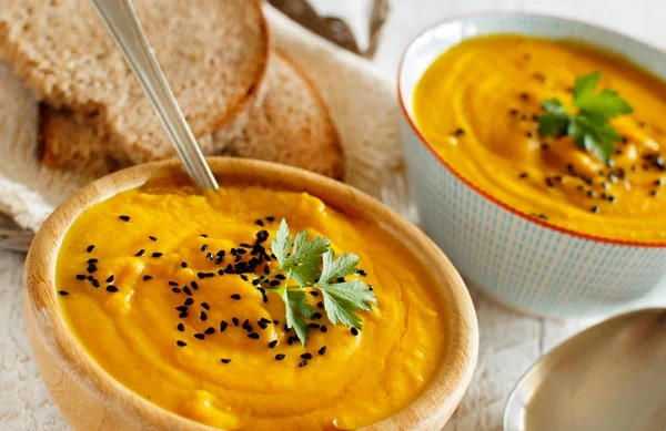 Fresh pumpkin soup — Stock Photo, Image