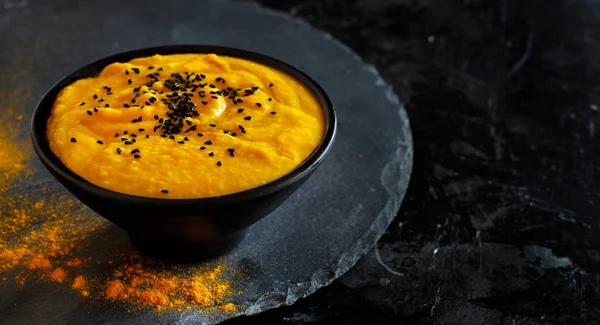Fresh pumpkin soup — Stock Photo, Image