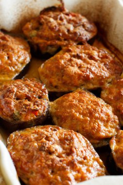 Fırından dolması patlıcan