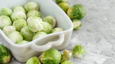 Bir güveç Brüksel lahanası