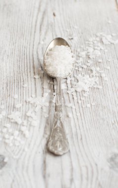 kaşığı deniz tuzu