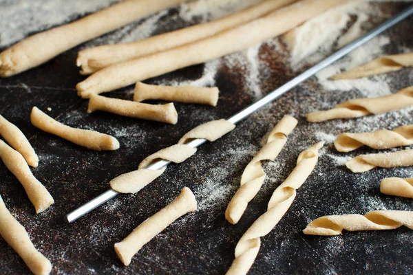 Making Whole Wheat Flour Pasta Fusilli Ferro Close — Stock Photo, Image