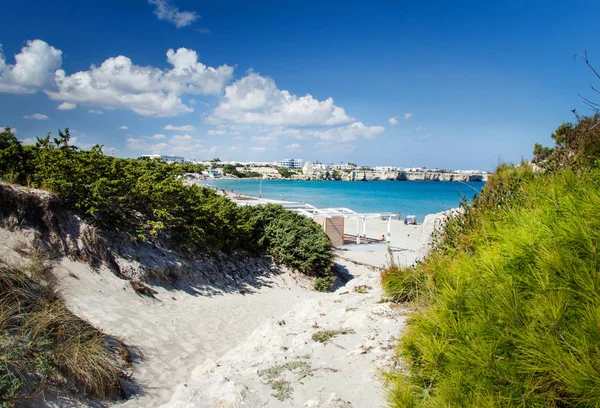 Torre dell 'Orso kust in september — Stockfoto