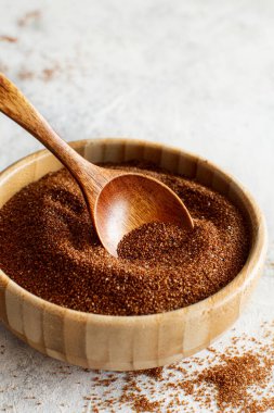 Çiğ teff tane