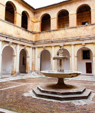 Padul 'deki Saint Lawrence Charterhouse Manastırı' nda iç mahkeme.