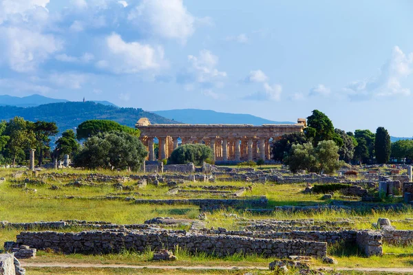 Grecka Świątynia Hera Archeologicznym Miejscu Paestum Posejdonia Salerno Kampania Włochy — Zdjęcie stockowe