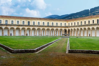 Certosa 'nın ana manastırı, Padula' daki Saint Lawrence Charterhouse Manastırı. Campania 'da. İtalya