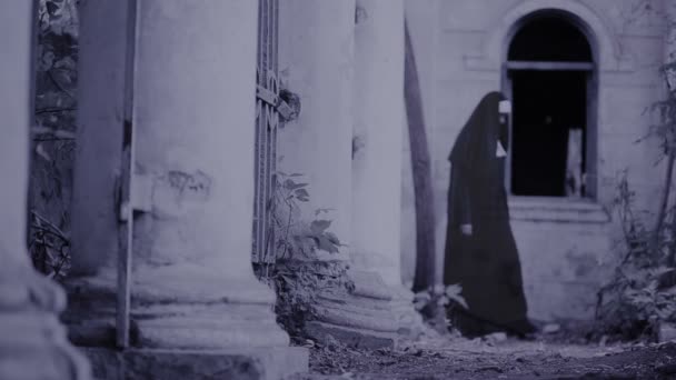 Zombie nun. devilish woman in nun costume walking around the temple. halloween — Stock Video