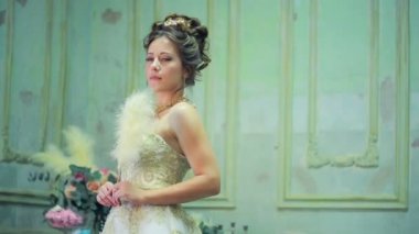 Genç fotoğrafçı gelin fotoğraf çekmek