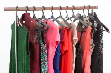 bir askı zarif elbise.