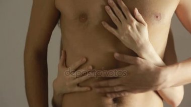 Dokunmadan Womans eller adamın gövde.