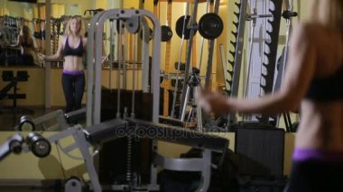 atlama ipi jimnastik salonu kadın atlet