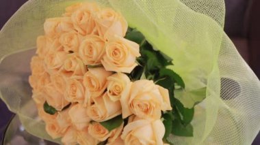 nazik büyük Şeftali güller, buket yakın çekim