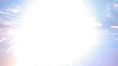 kıvılcımlar uçuşuyordu elektrik kaynak, portre.