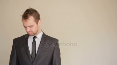 iş adamı hasta takım elbiseli. Evet.