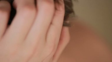 kepek saç erkekler, closeup, Tarih adam başını çizikler..